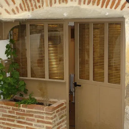 Дом отдыха Maison Du Cloitre D'elne *